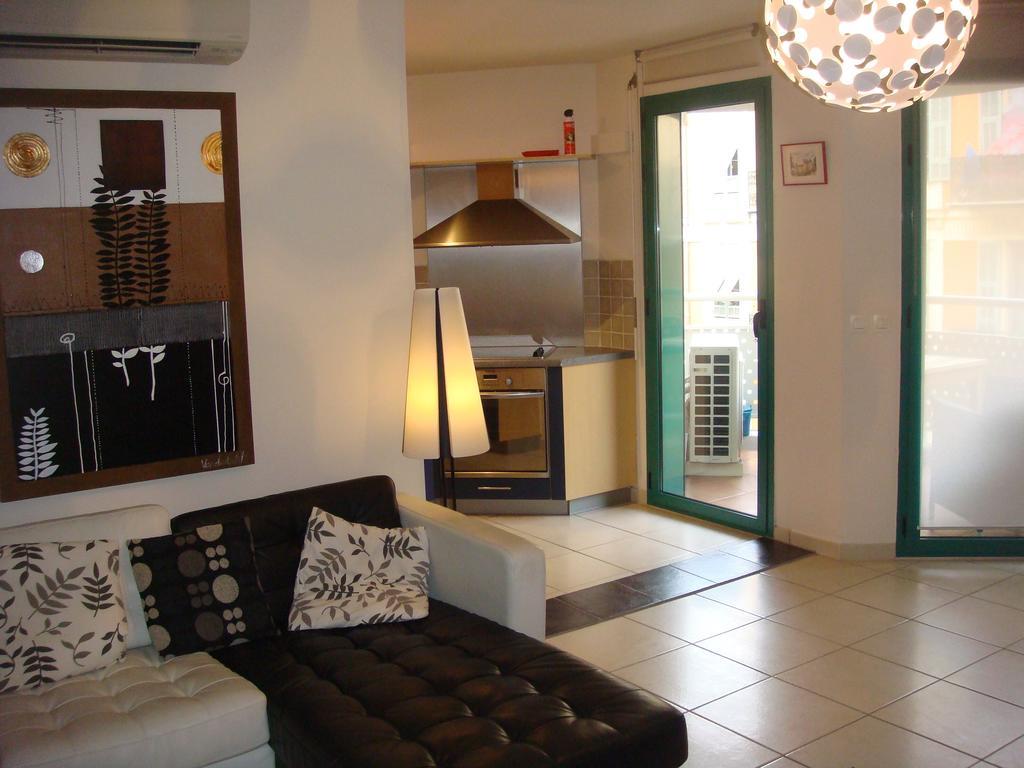 Apartment Nicea الغرفة الصورة